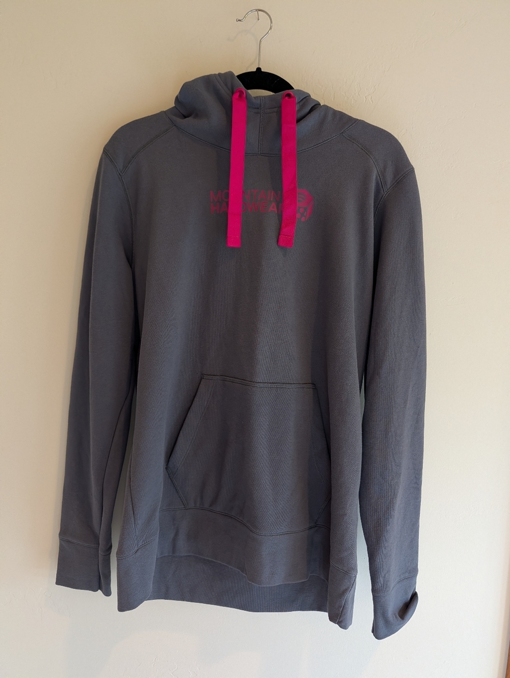 NWT Mountain Hardwear Hoodie Spell Out Graphic Branding Grey & Dark Pink Large